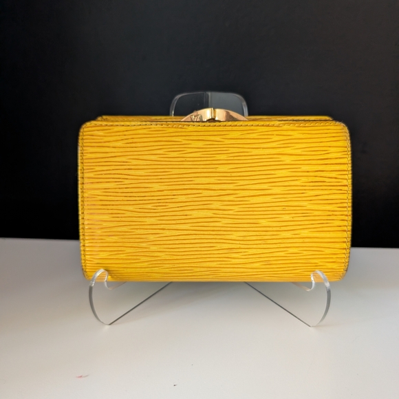 Authentic Louis Vuitton Yellow Epi Leather Kisslock Wallet - Picture 3 of 14
